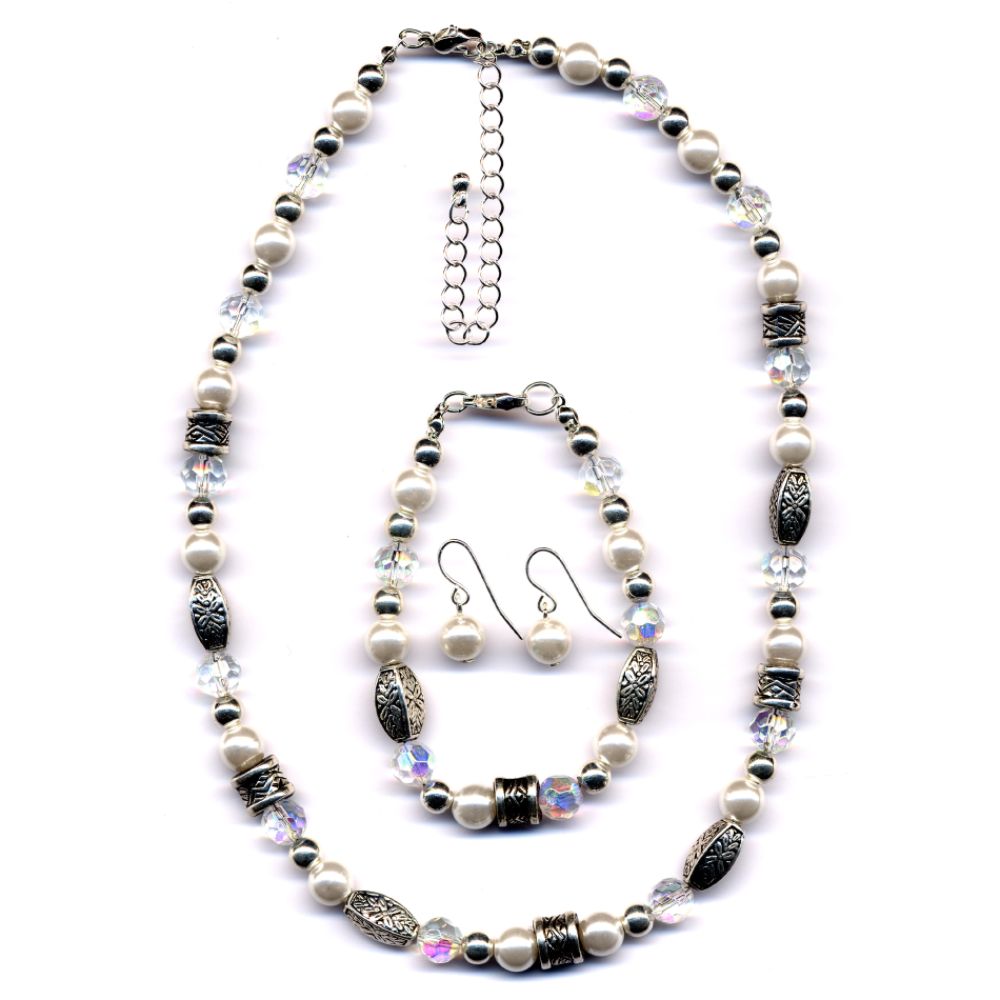 Covington 3 pc Pearl And Silver Set