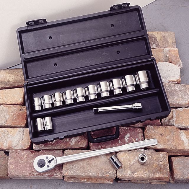16 pc. 12. pt. Standard 3/4 in. Dr. Socket Wrench Set