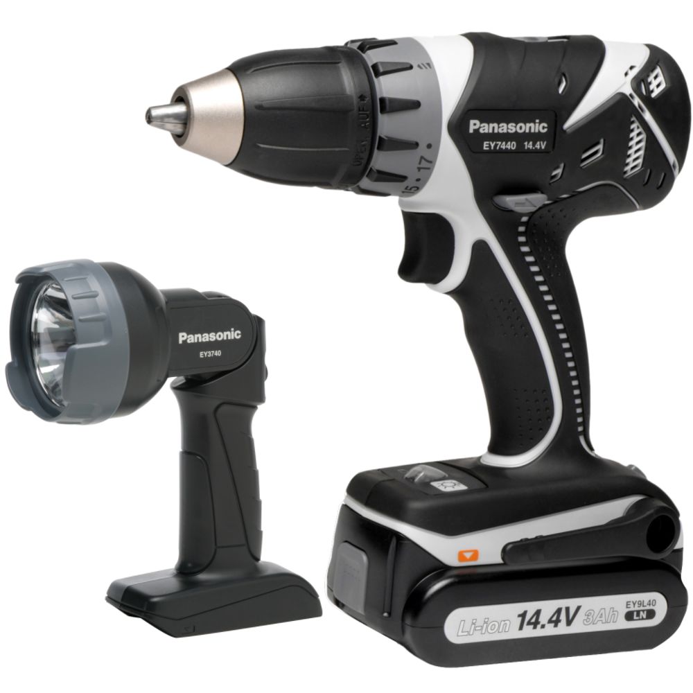 Panasonic EY7440LN2L 14.4-volt Cordless 1/2" Drill/Driver Kit with Flashlight