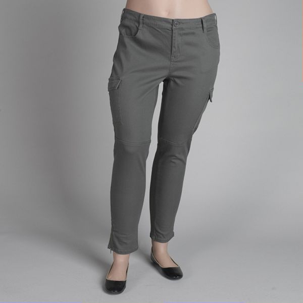 American Star Women's Chantel Cargo Pants - Plus