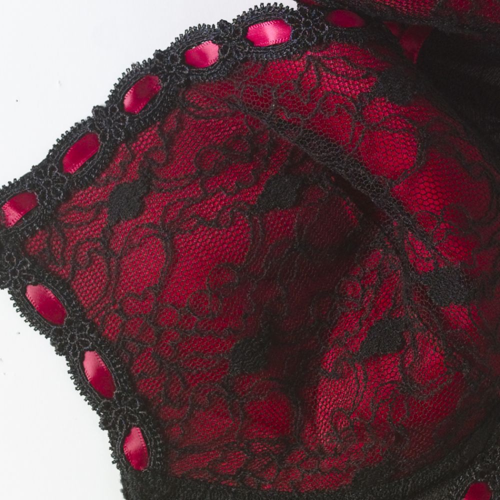 Enchanting Full Figure Ribbons and Lace Underwire