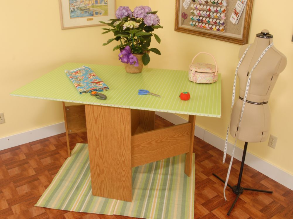 Arrow Sewing Cutting Table