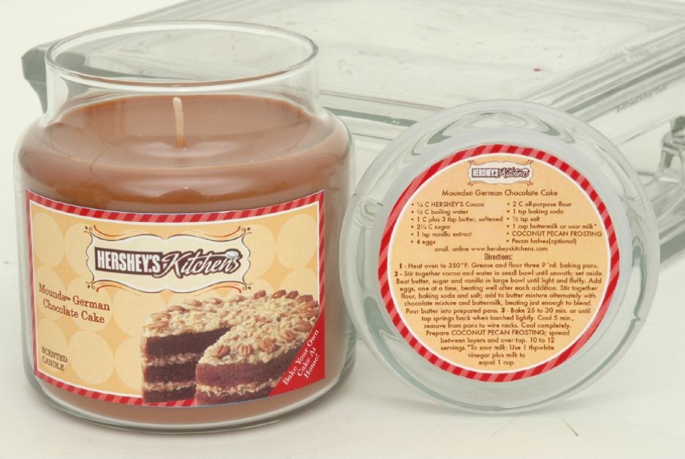 Hanna's Candles Hershey's Kitchen Scented Soy Candle - Mound's German Chocolate Cake