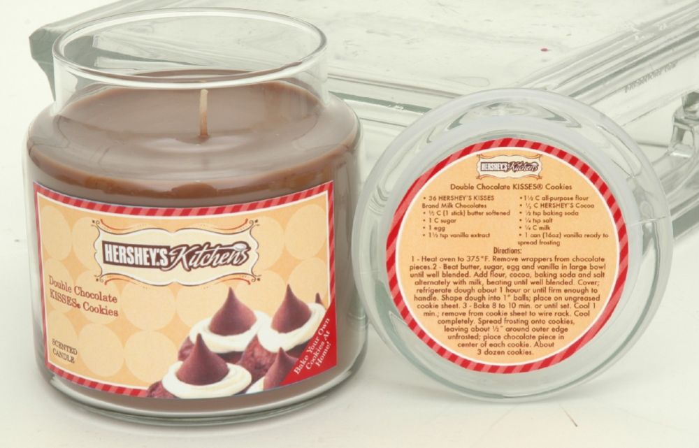 Hanna's Candles Hershey's Kitchen Scented Soy Candle - Double Chocolate Kisses Cookies