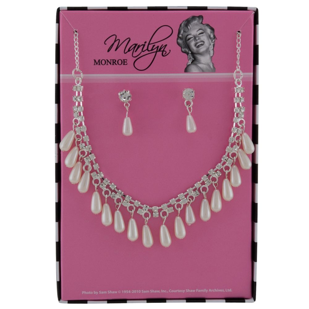 Marilyn Monroe Pearl Necklace and Earring Set