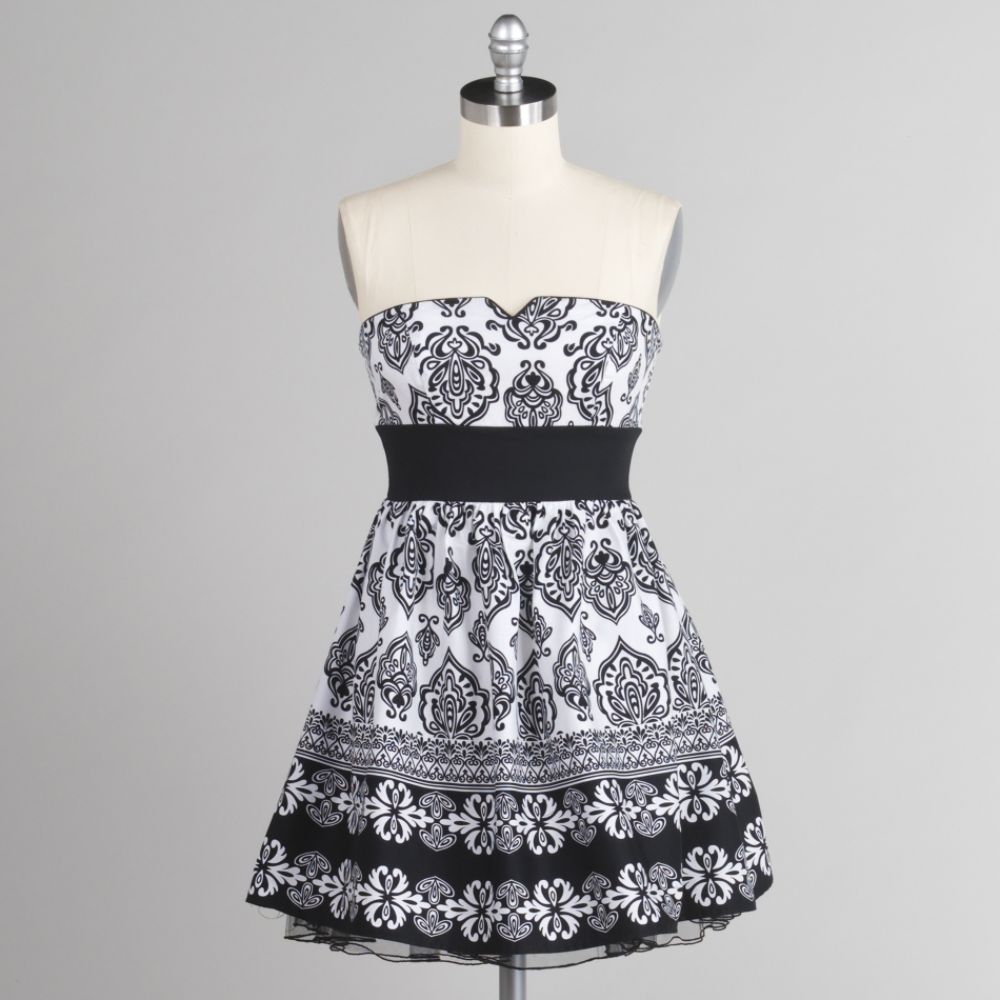 Speechless Junior's Strapless Damask Border Print Poplin Dress