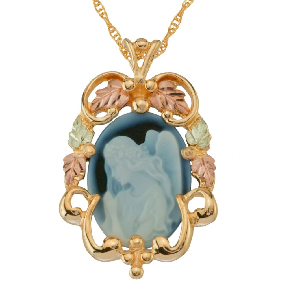 Pendants & Necklaces