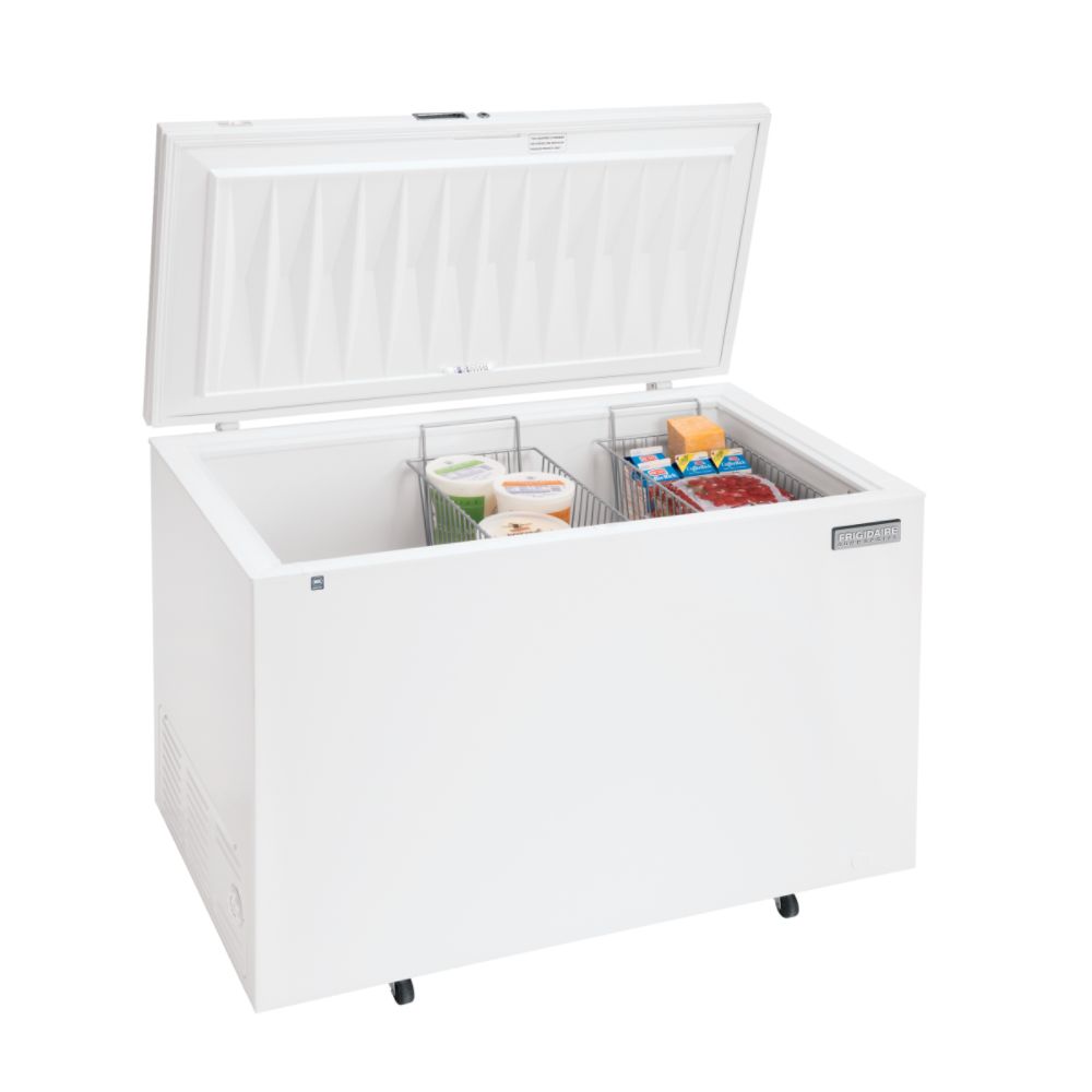 Frigidaire 14.8 cu. ft. Chest Freezer (FCCS151)