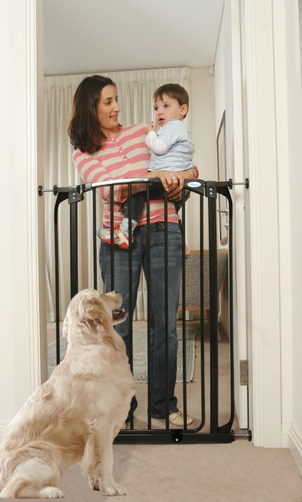 Dream Baby Extra Tall Swing Close Security Gate with Extensions/Black