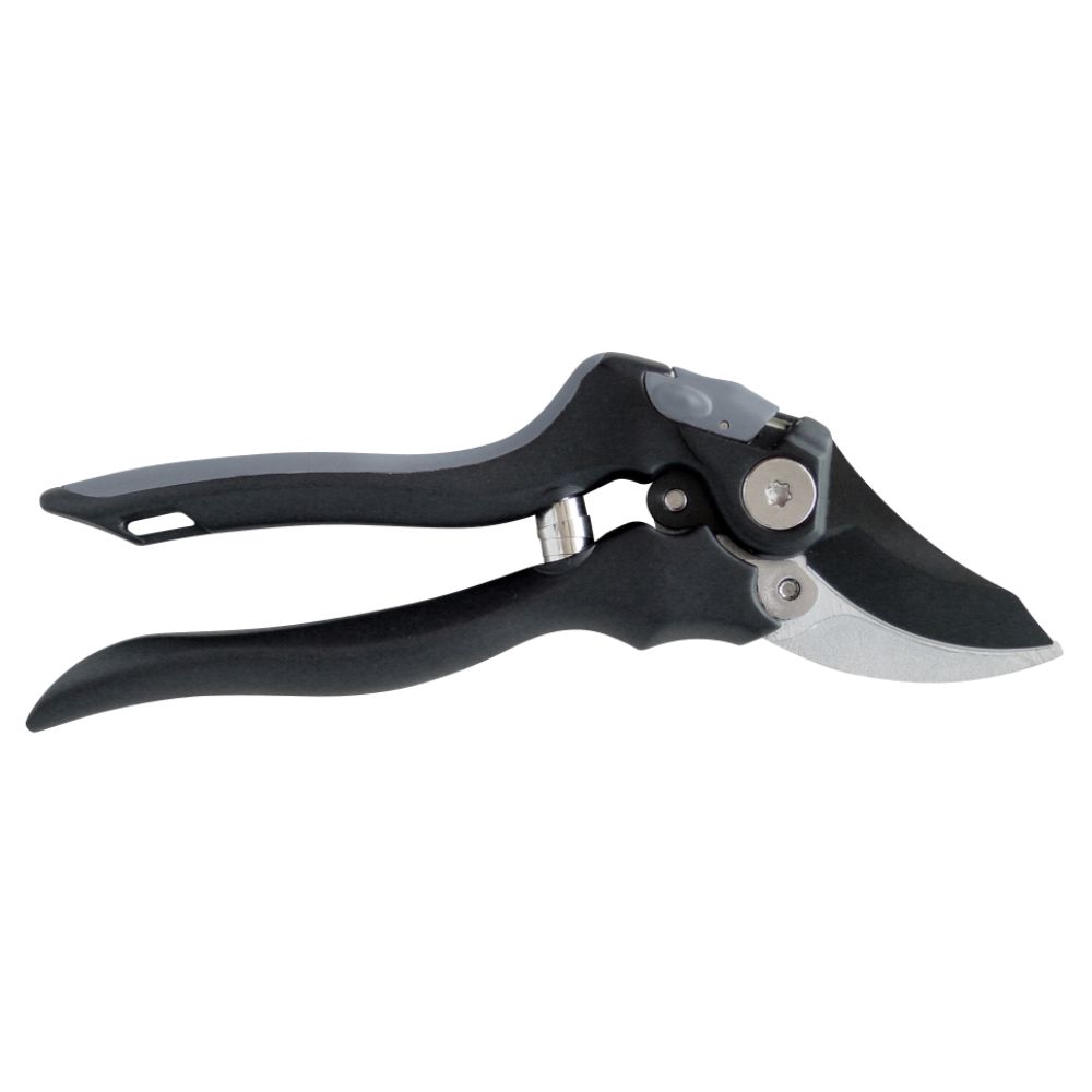 Fiskars Lever-Assist Bypass Pruner