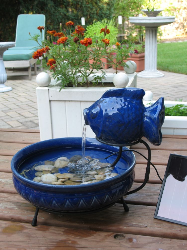 Smart Solar Vietnamese Blue Glazed Solar Fish Fountain