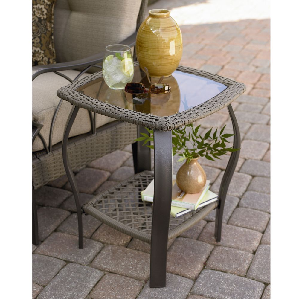 La-Z-Boy Outdoor&nbsp; Logan Square Side Table