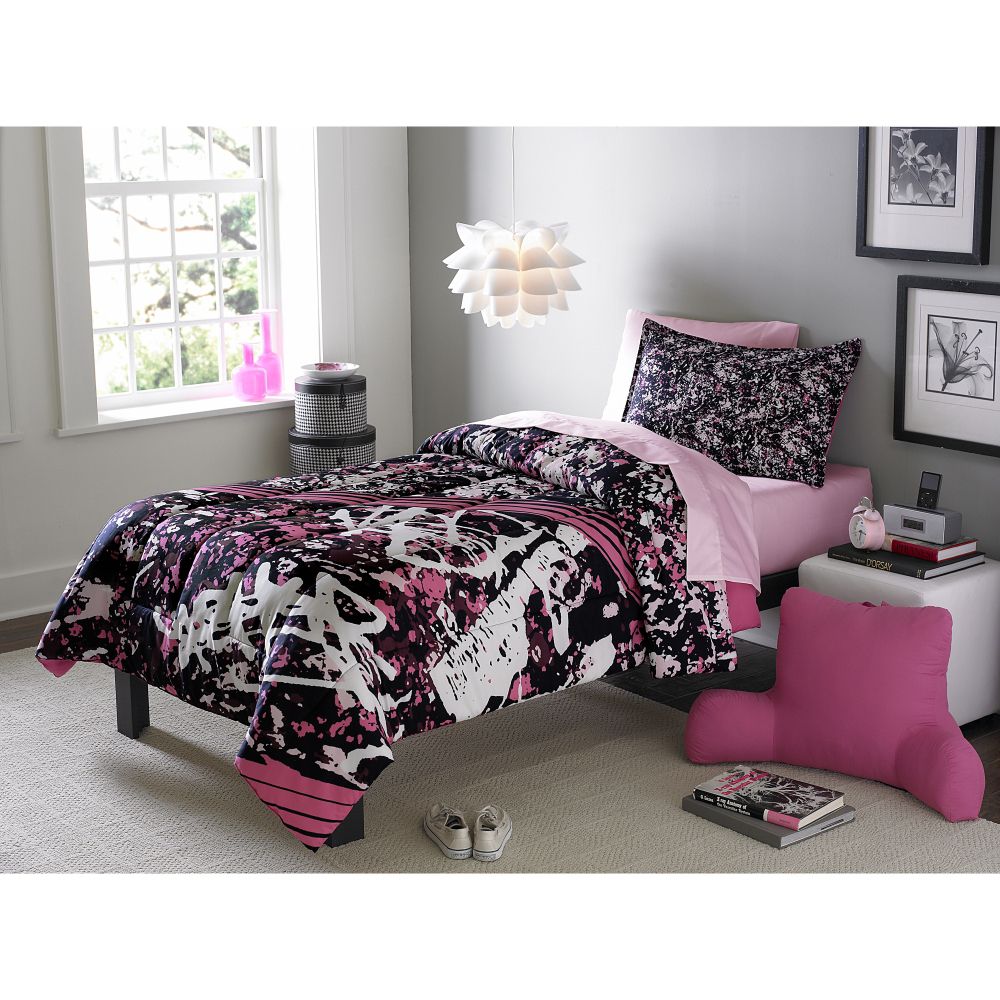 Plaid Comforter Sets on Coexist By Cannon Graffiti Plaid Twin Twin Xl Reversible Comforter Set