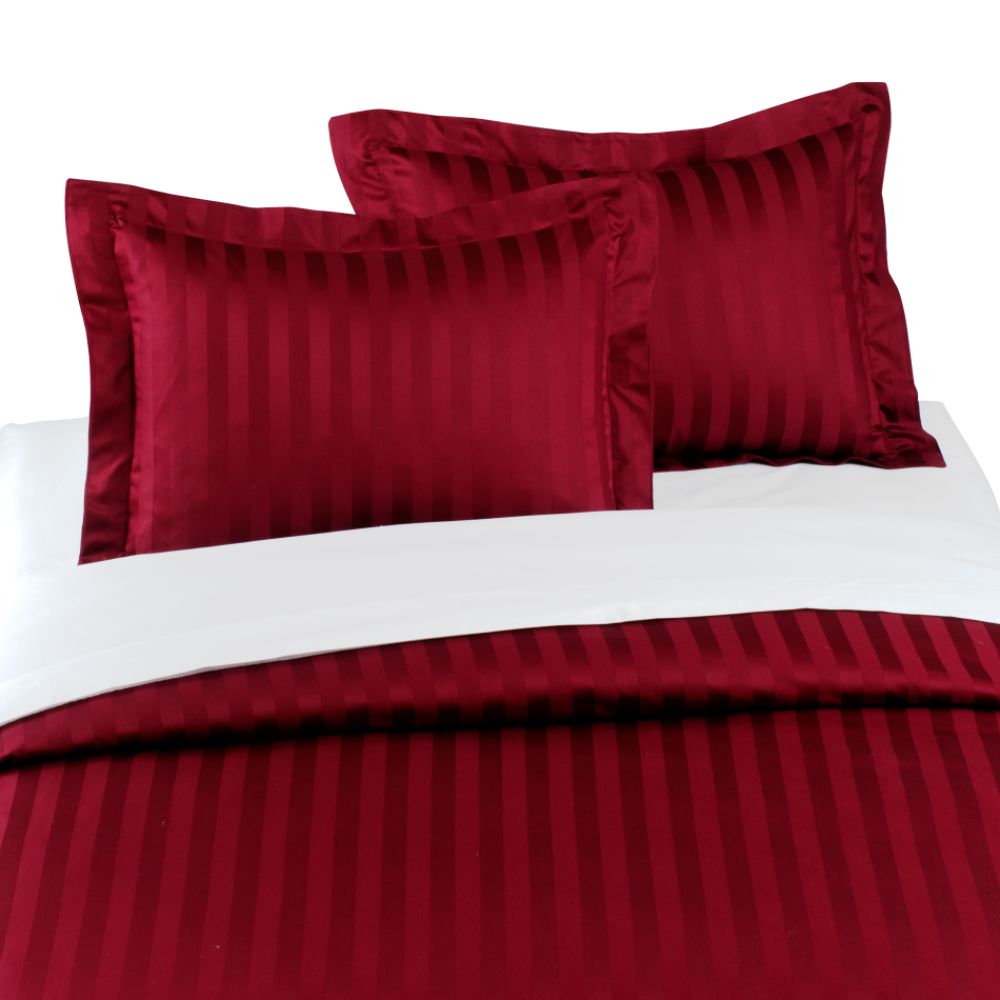 Whole Home Red Full / Queen Damask Duvet Cover