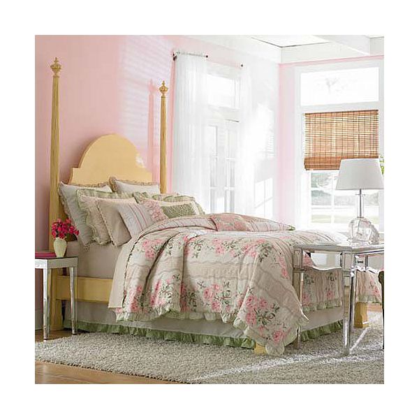 Country Living Elizabeth Comforter Set