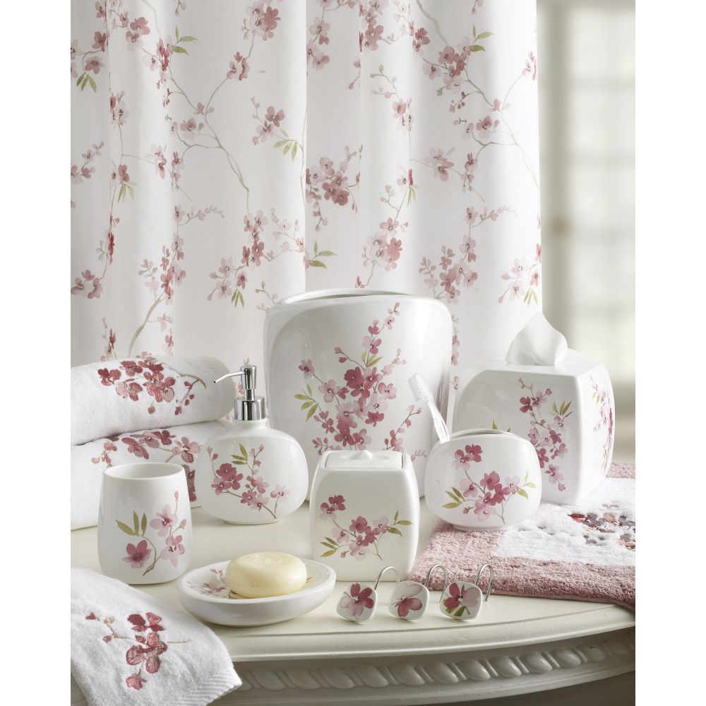 Bath & Storage