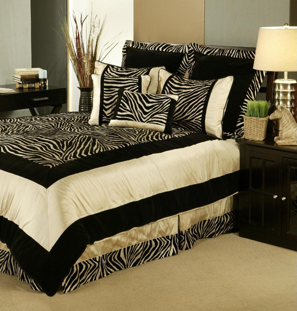 Sherry Kline Zuma King Comforter Set