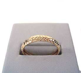 Finger Bangle with Tiny Inlaid Leaf Design 10kt at Kmart.com