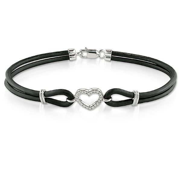 0.10 Cttw Diamond Fashion Heart Bracelet In Sterling Silver