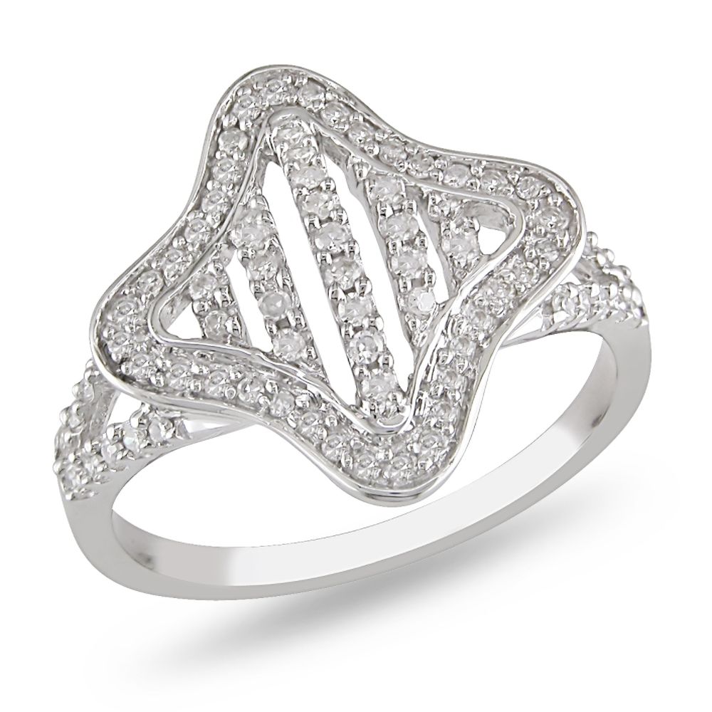 0 30 cttw Diamond Ring in 10K White Gold