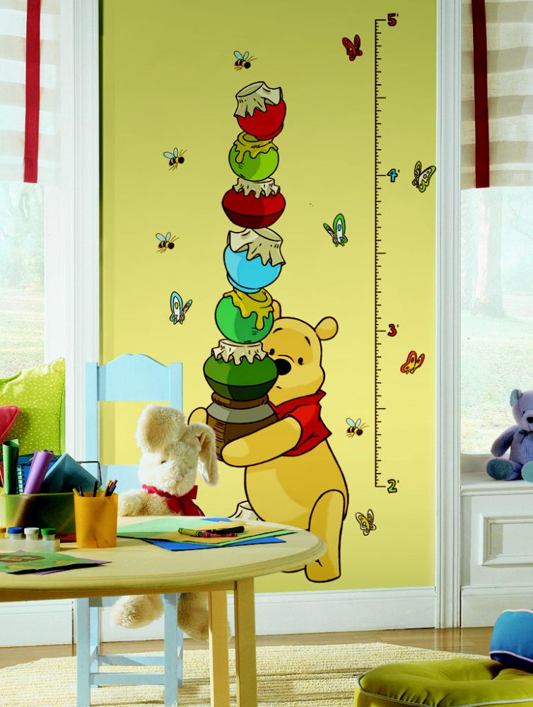 RoomMates Winnie the Pooh - Pooh Peel & Stick Growth Chart