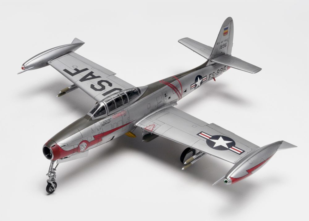1/48 F-84G Thunderjet Plastic Model Kit