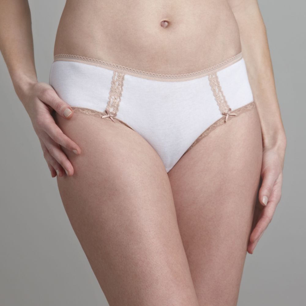Apostrophe Women's Lace Trimmed Hipster Panties