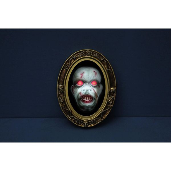 Totally Ghoul Magic Mirror - Vampire