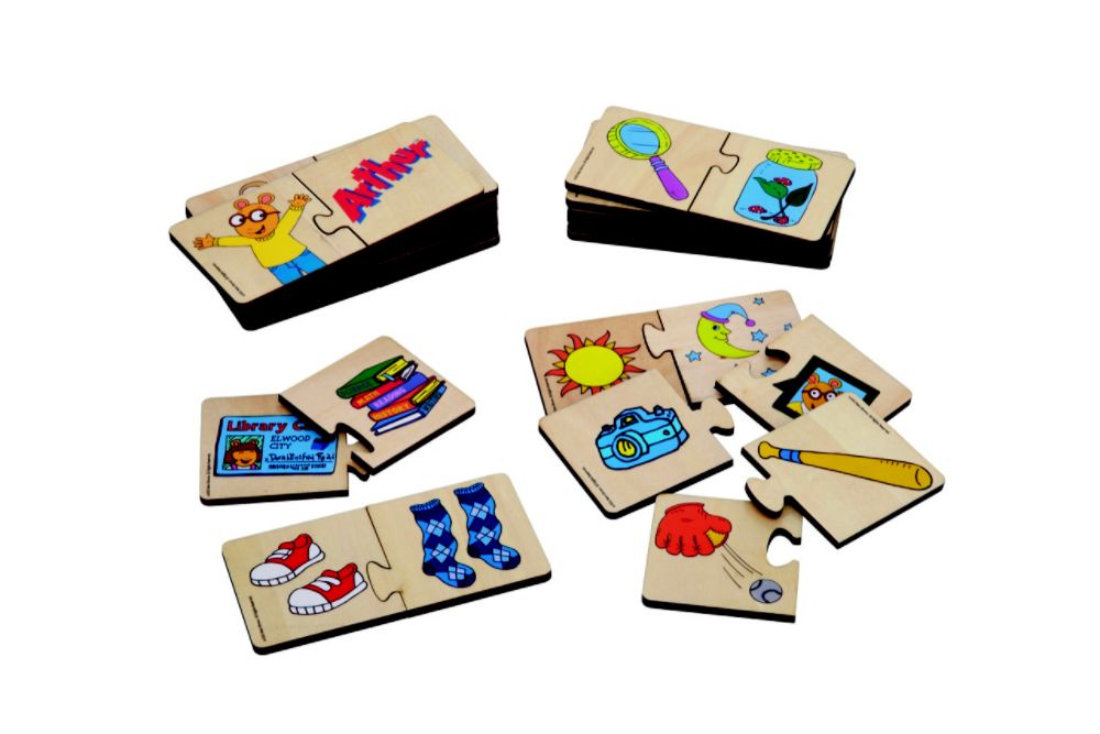 NA Arthur's Shape Memory Game Children's Toys