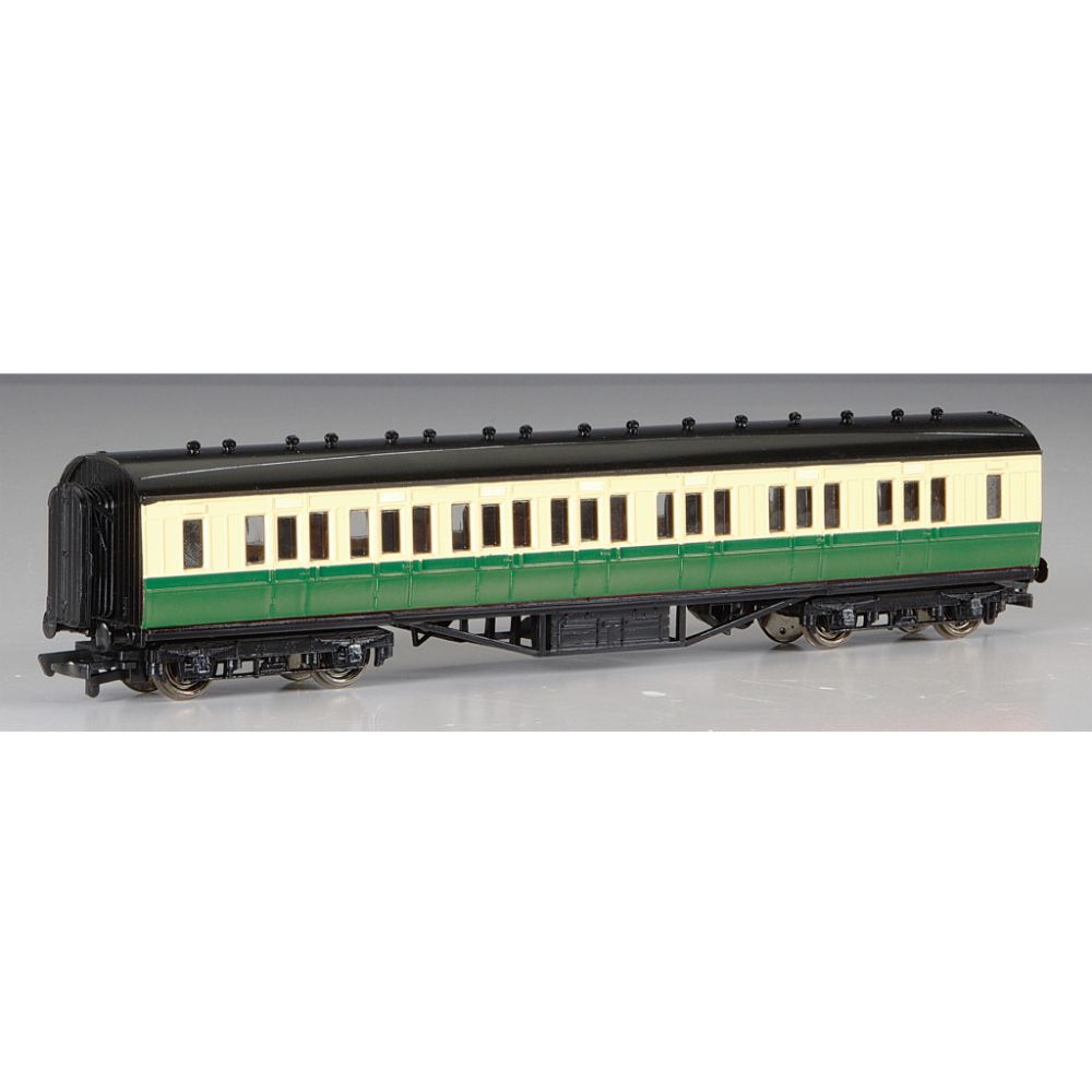 Bachmann Trains Thomas and Friends Gordon's Composite Coach Toy Train 