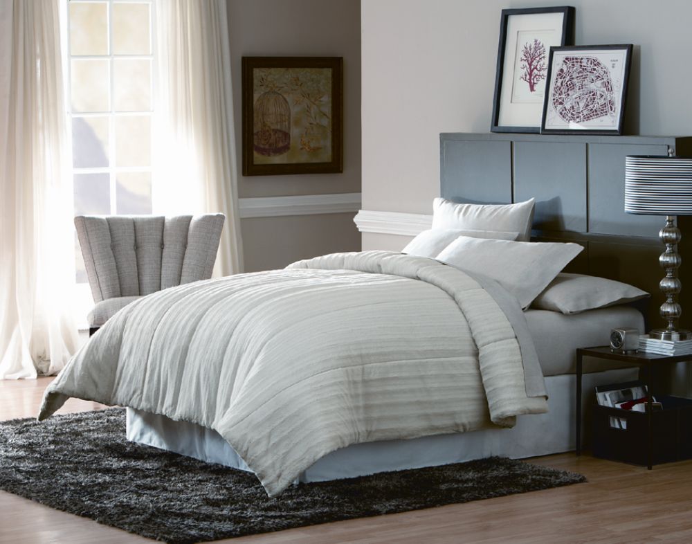 Everyday Luxe Faux Fur Comforter 
