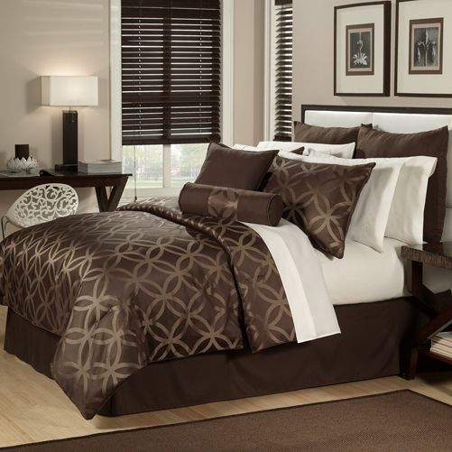 The Great Find Marival 16 Piece Complete Bed Set