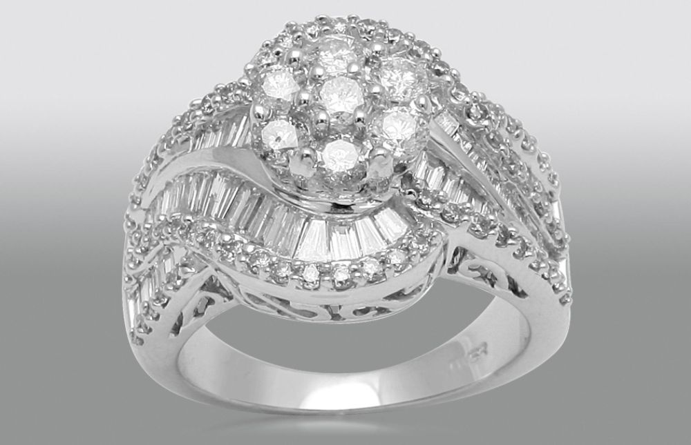 Tradition Diamond 2 cttw Diamond Cluster Ring in 10K White Gold