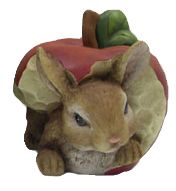 Decorative Bunny in Vegetable Statue - Apple