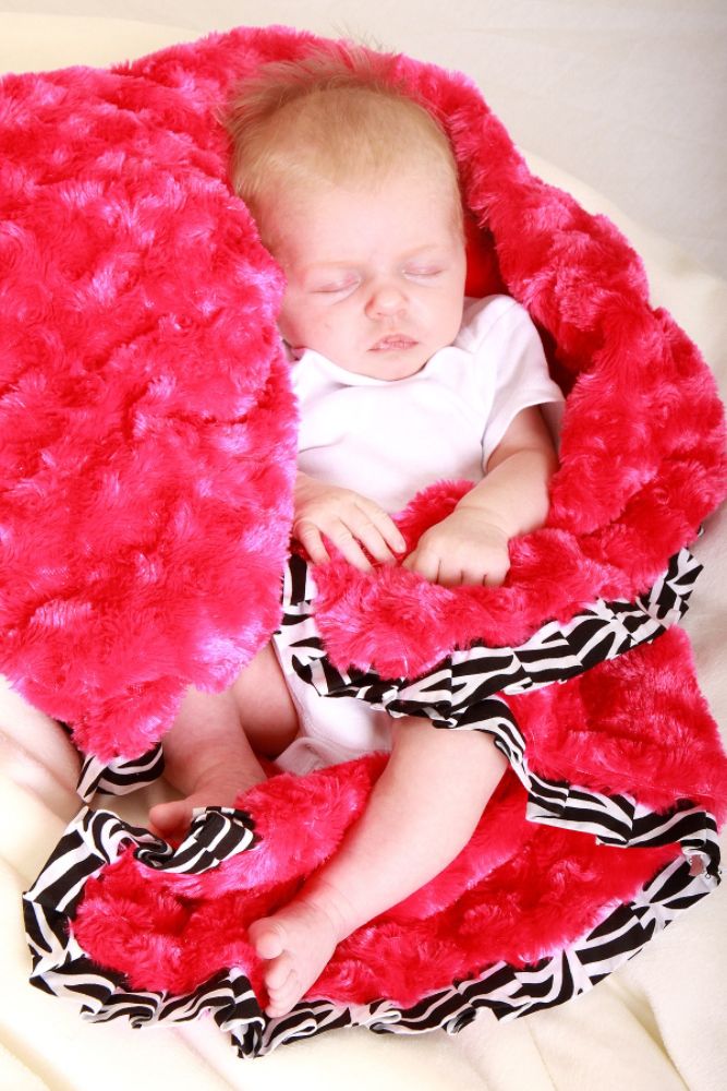 Trend-Lab Receiving Blanket - Ruffle Trimmed Zahara
