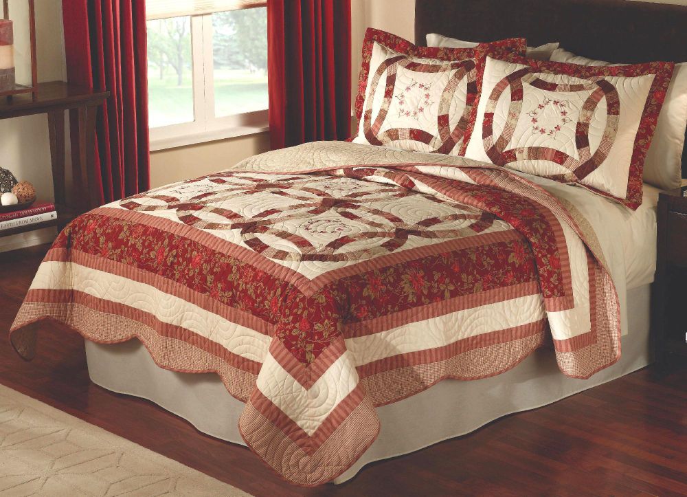 American Traditions Rosette Floral Full / Queen Quilt at Kmart.com