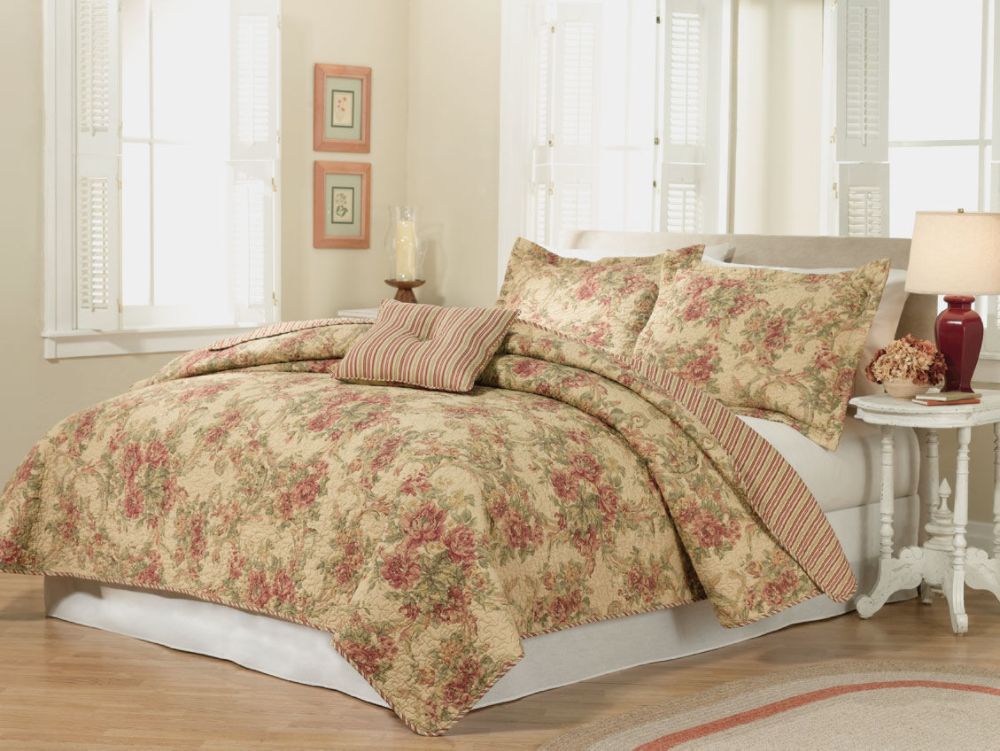 American Traditions Vespia Full / Queen Quilt with 2 Shams at Kmart.com