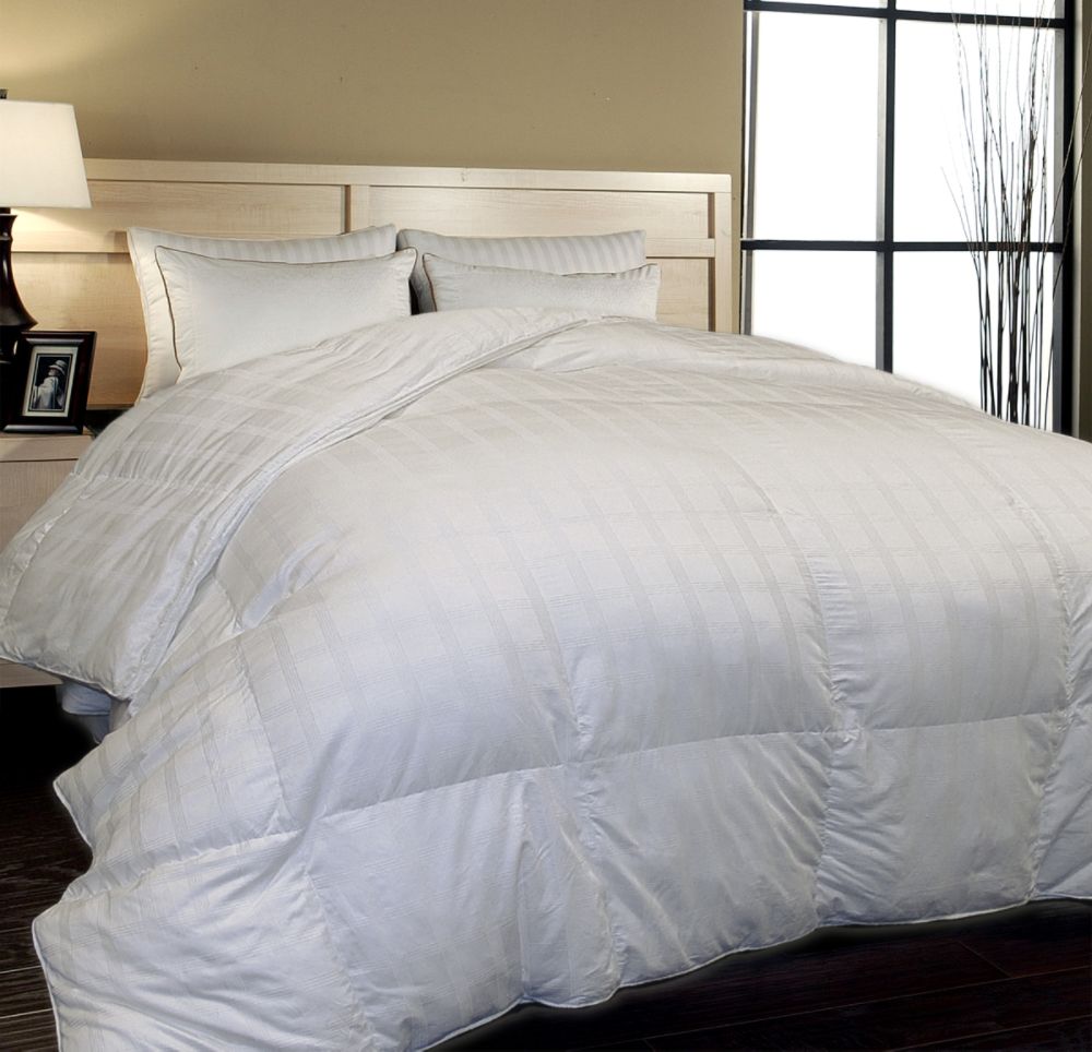 Blueridge Home Fashions 600 Thread Count Window Pane Alternative Down Comforter F/Q at Kmart.com
