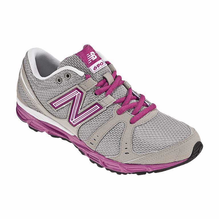 Water Shoes  Women on Women S Athletic Shoes   Read New Balance Reviews  Therashoe Reviews