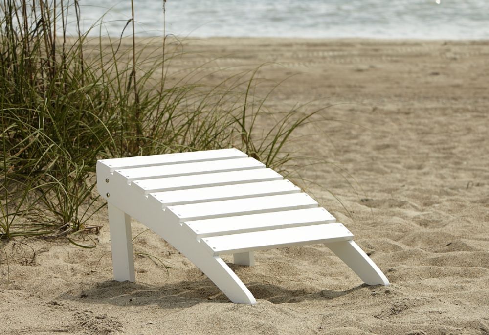 Country Living&nbsp; Adirondack Ottoman - White