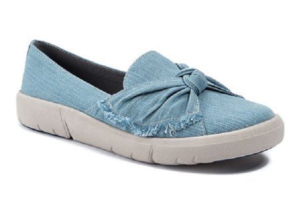 baretraps tennis shoes