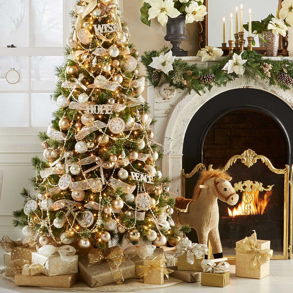 saturnalia decorations