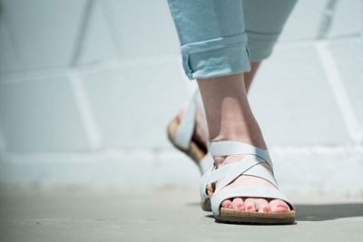 bearpaw slippers for nurses